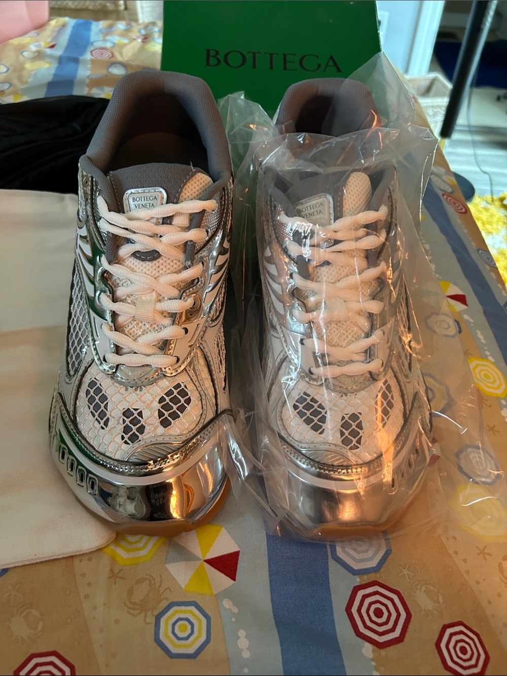Bottega Veneta Orbit Runner Men or Women Sneakers - Silver/White New in Box